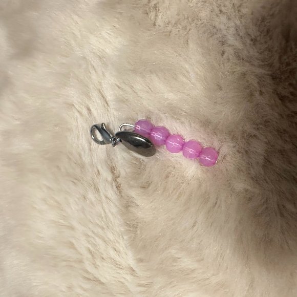 Zipper Pull - Picture 1 of 1